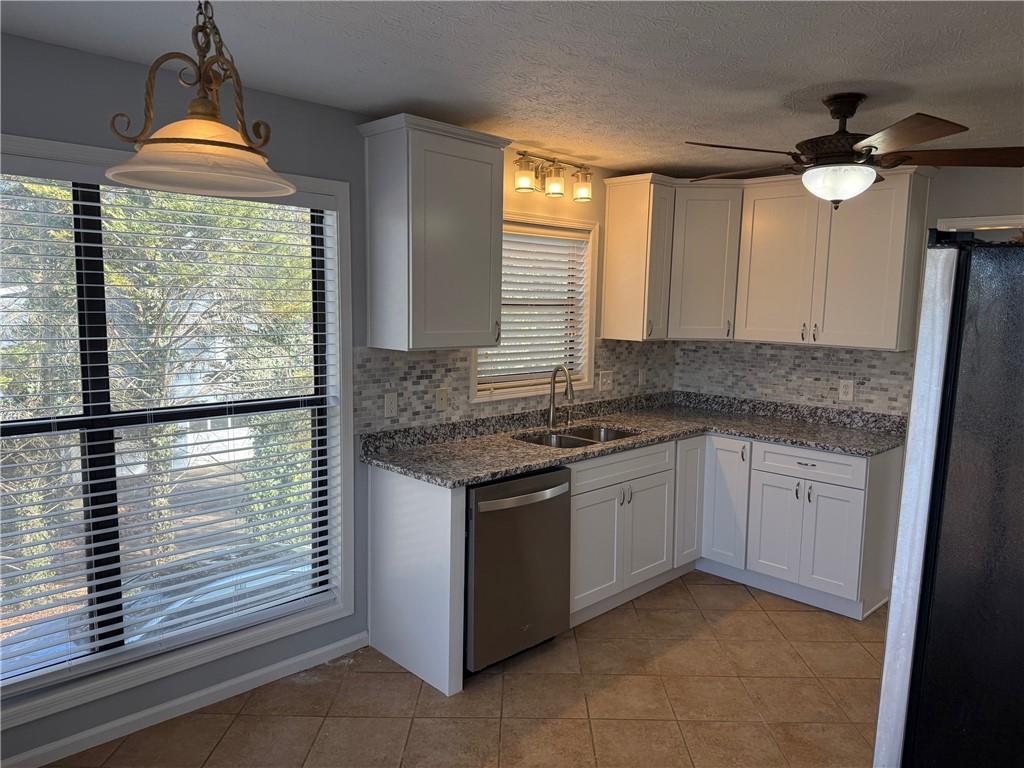 FALCON CREST - Residential Lease