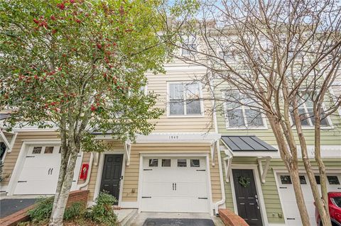 Photo of 1949 Sterling Oaks Circle NE #13, Atlanta, GA 30319 (MLS # 7701472)