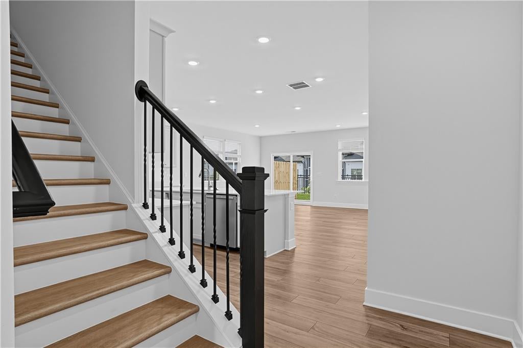 120 Rope Mill Court 6