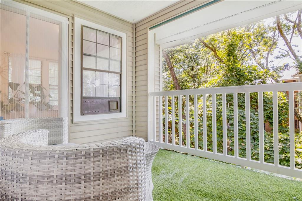 205 Barrington Hills Drive, Atlanta, Georgia image 35