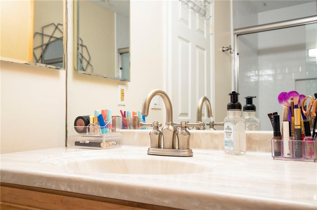 205 Barrington Hills Drive, Atlanta, Georgia image 30