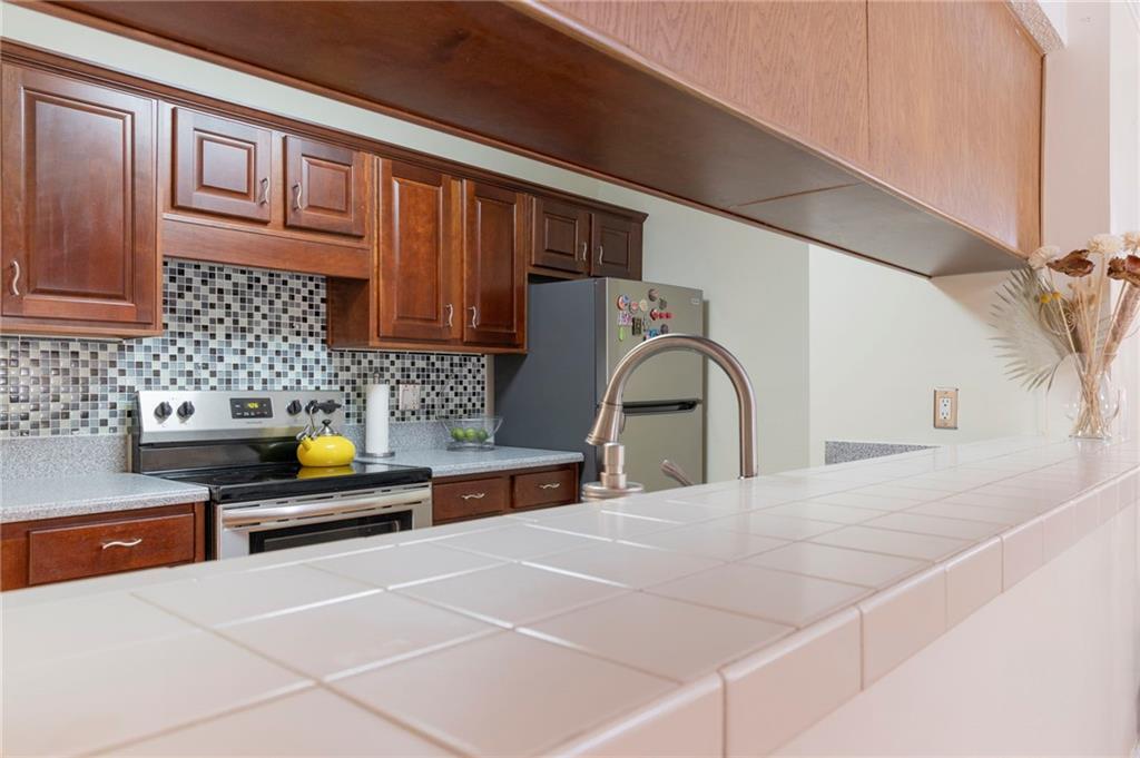 205 Barrington Hills Drive, Atlanta, Georgia image 14