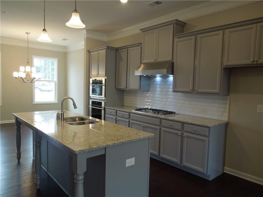 Caravelle - Residential Lease