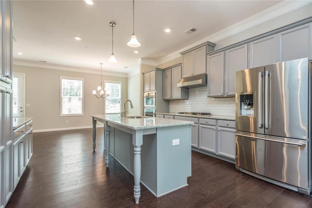 Caravelle - Residential Lease