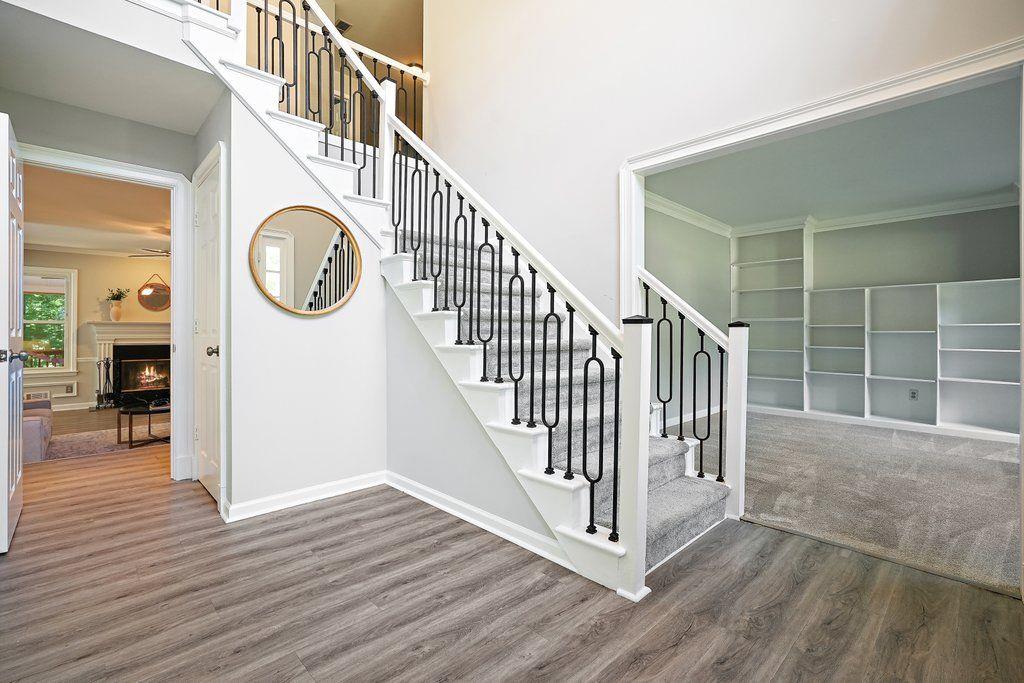 5819 Fairwood Walk