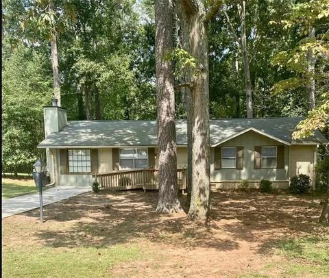 2058 Pair Road SW Marietta GA 30008