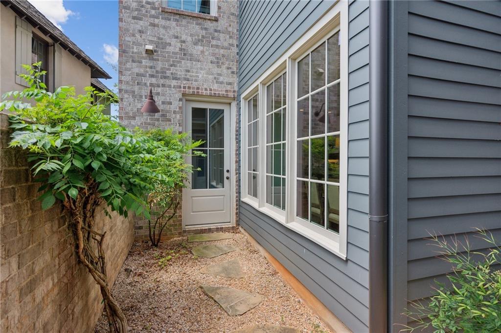 6925 Colfax Avenue, Cumming, Georgia image 30