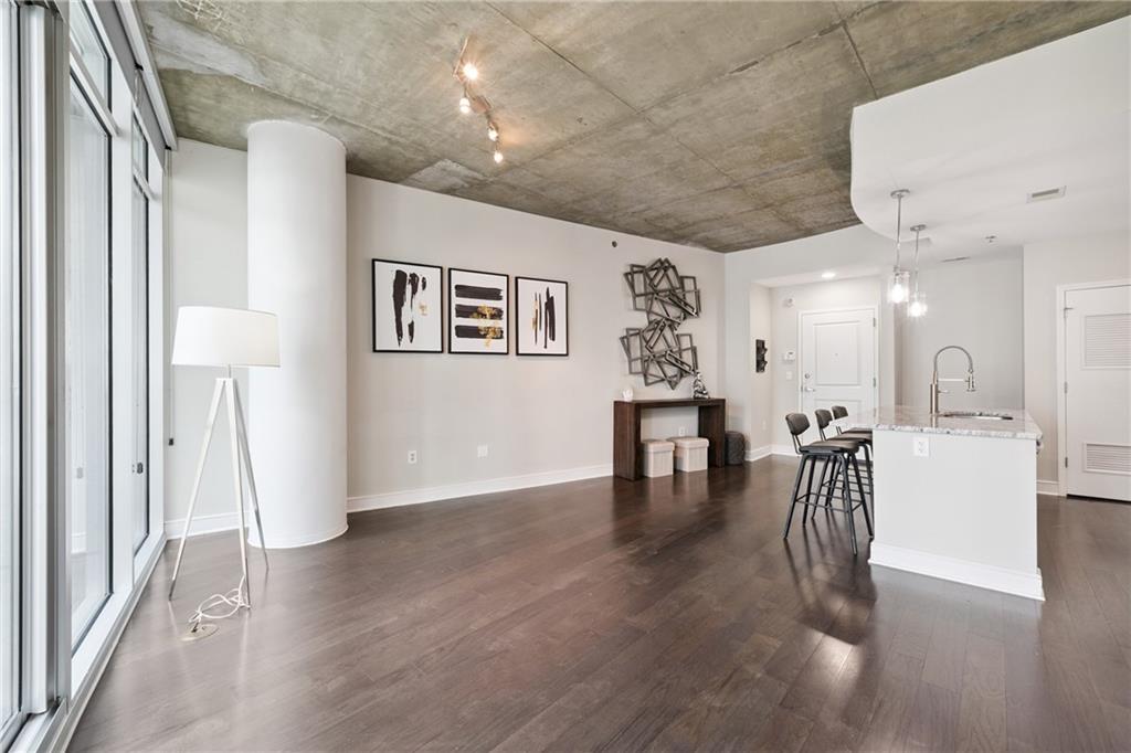44 PEACHTREE 1030