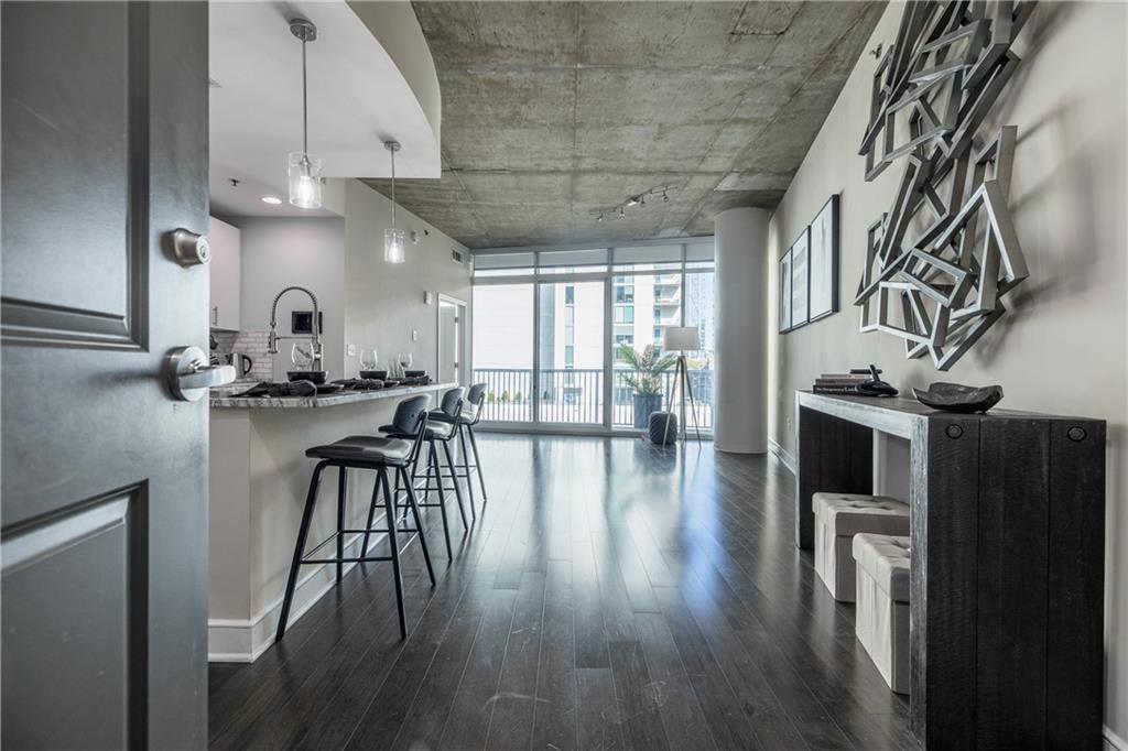 44 PEACHTREE Place NE 1030