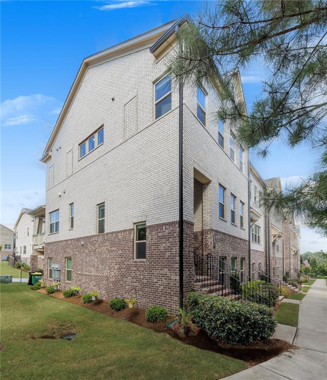 713 Brecklin Lane