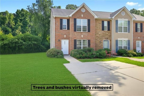 Townhouse For Sale - 1934 Grove Way<br/> Clayton County, Hampton, GA 30228