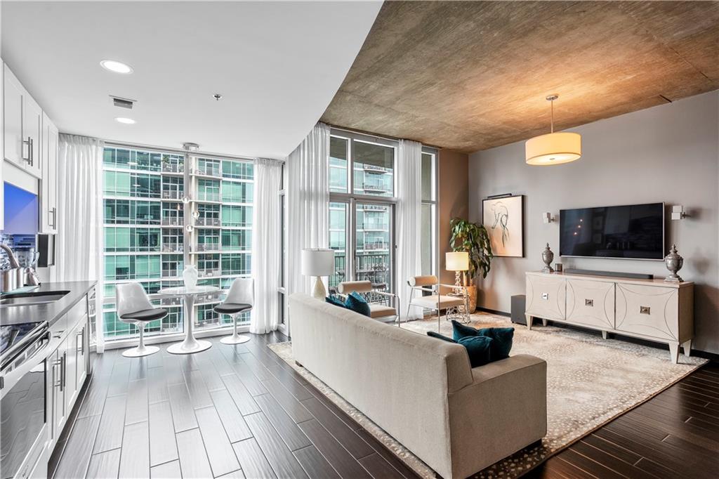 923 Peachtree Street NE 1524