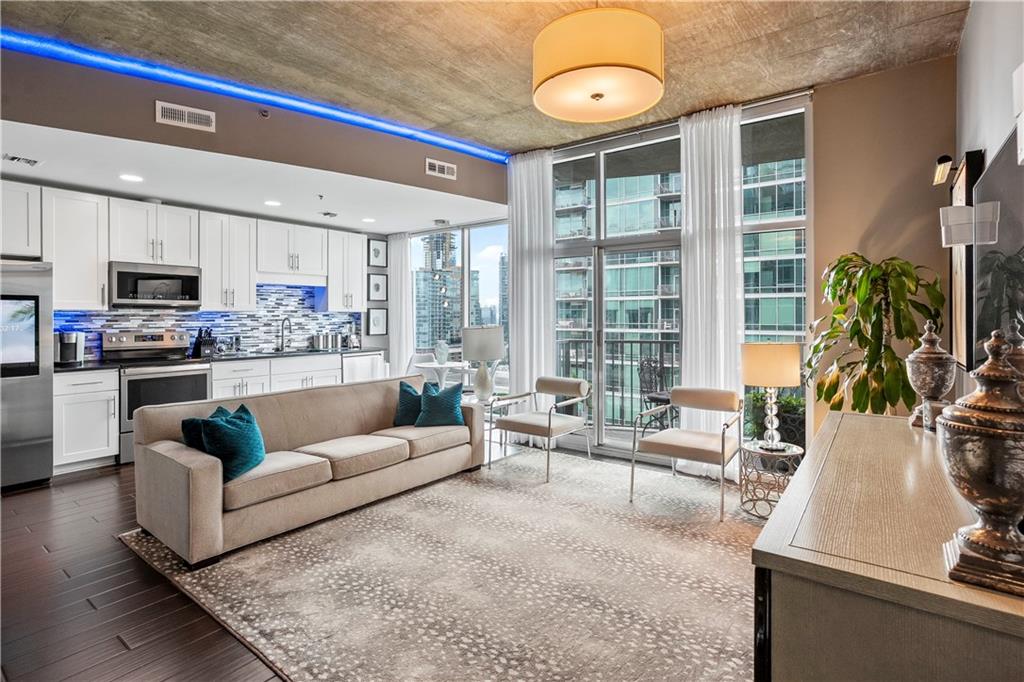 923 Peachtree Street NE 1524