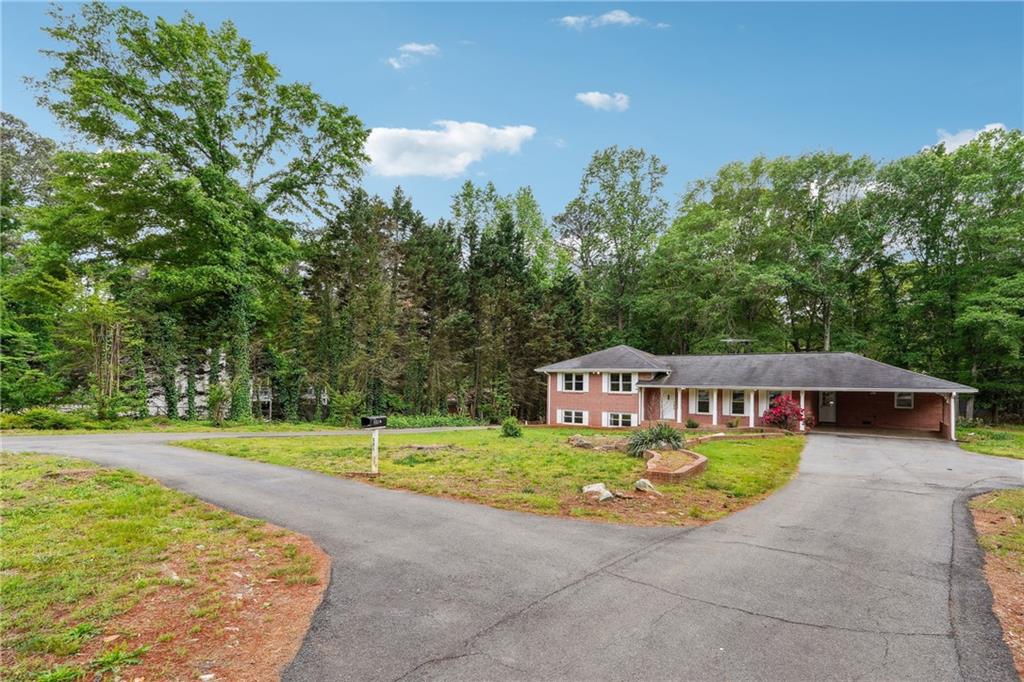 851 Rockbridge Road, Lilburn, Georgia image 2