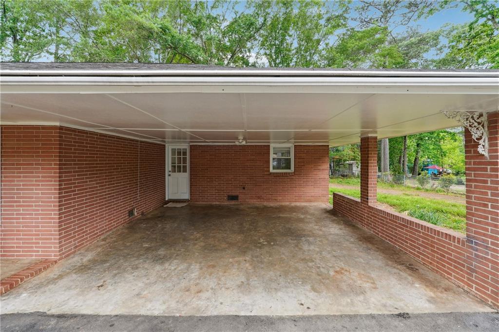 851 Rockbridge Road, Lilburn, Georgia image 3