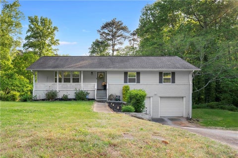 Homes For Sale - 1609 Elm Ridge Way<br/> Stone Mountain, GA 30083