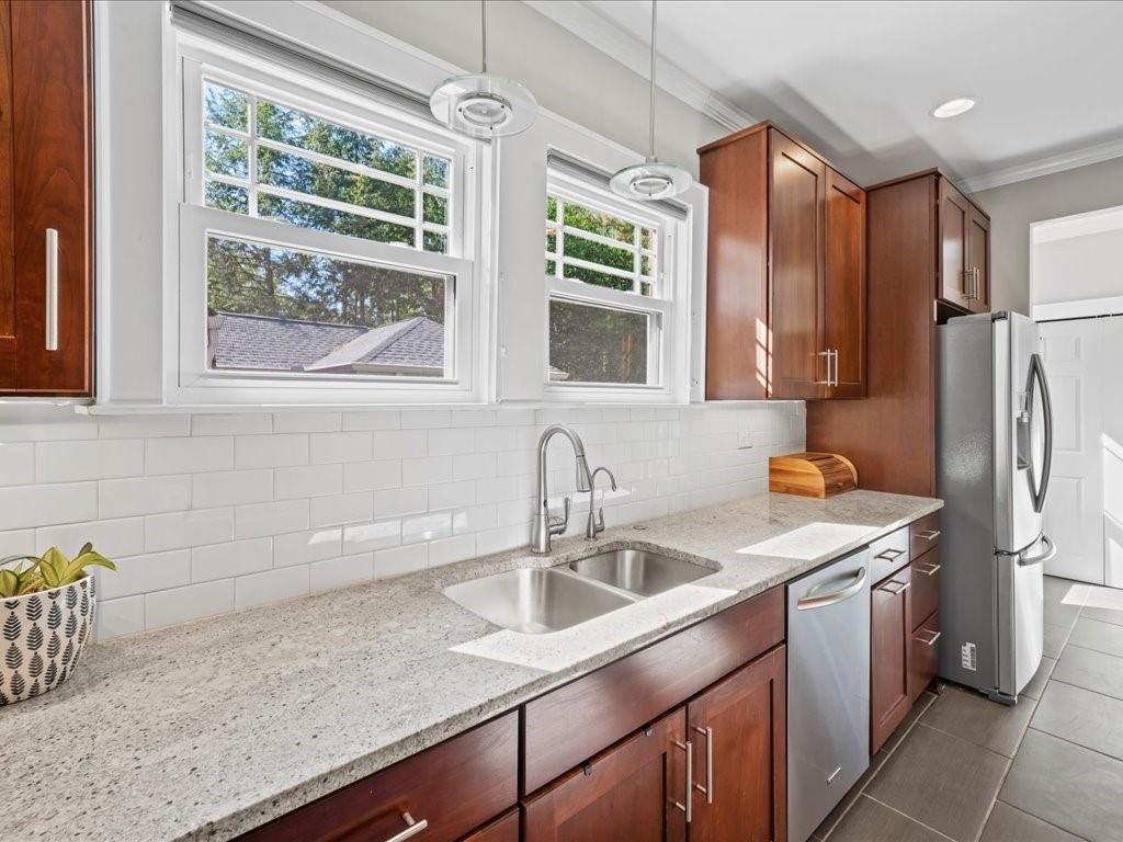 Lake Claire - Residential