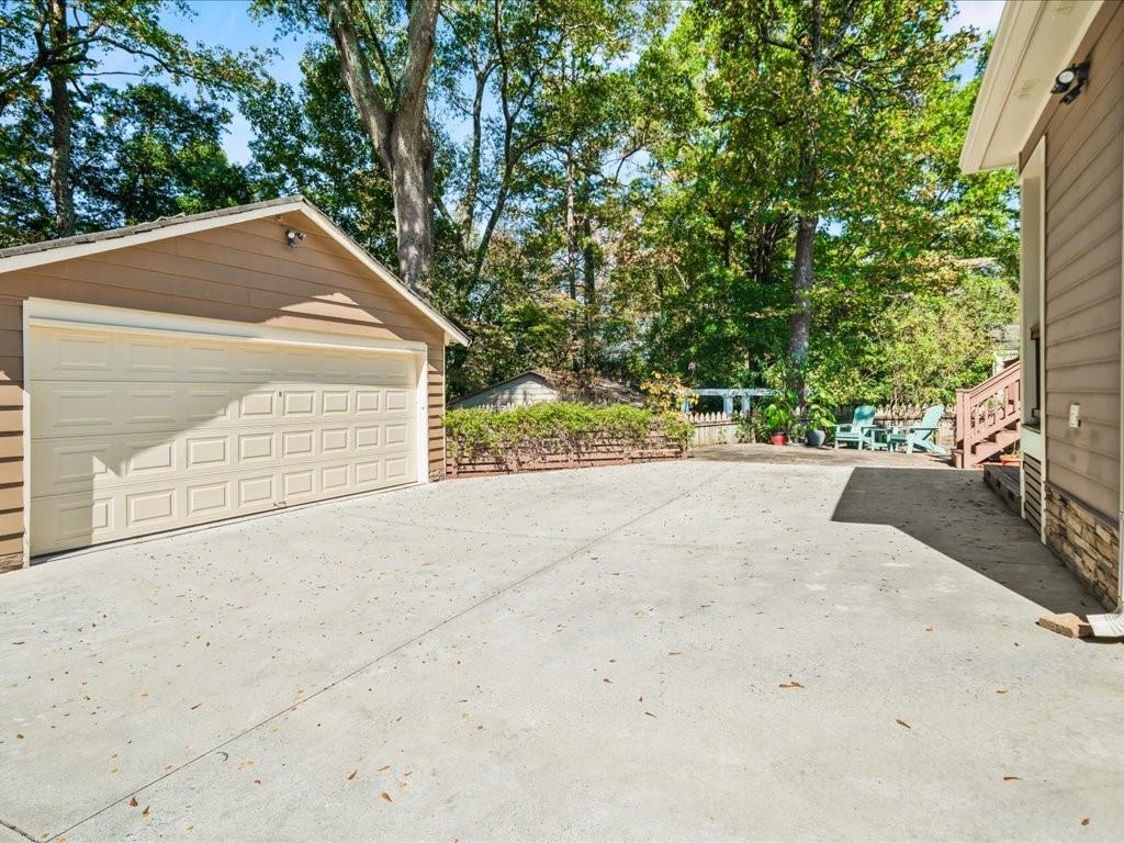 Lake Claire - Residential