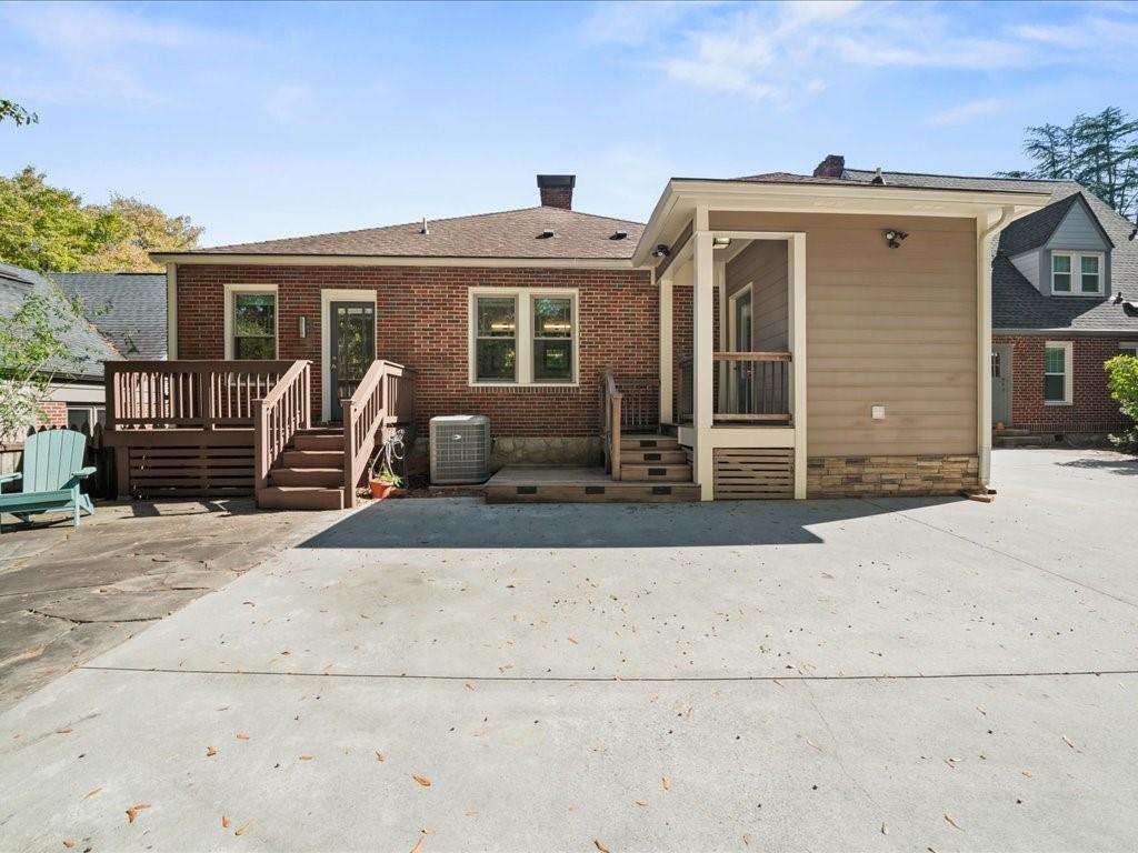 Lake Claire - Residential