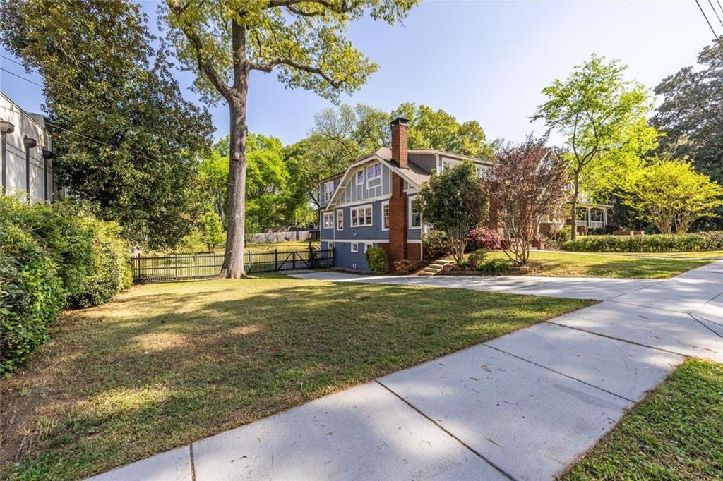 2704 Alston Drive SE