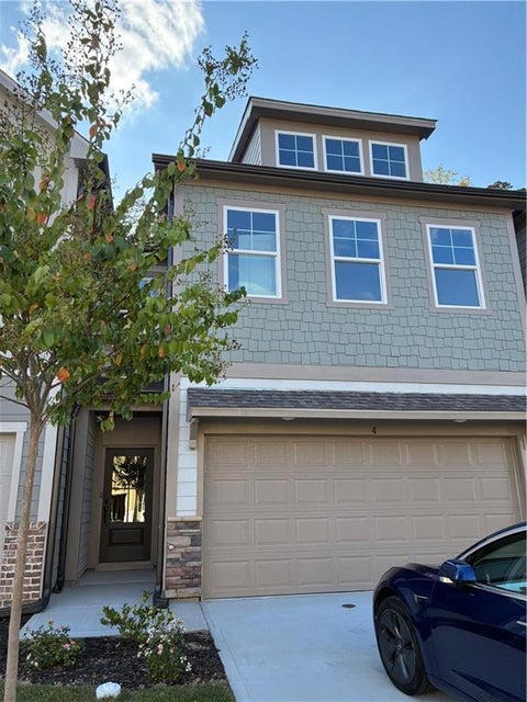 Townhouse For Rent - 411 Summit View Ln #4<br/> Jasper, GA 30143