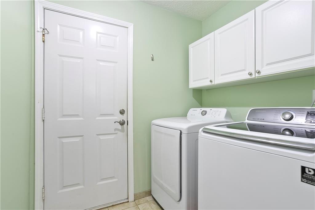 174 Saint Georges Court, Suwanee, Georgia image 24
