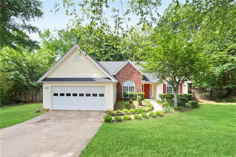 174 Saint Georges Court Suwanee GA 30024