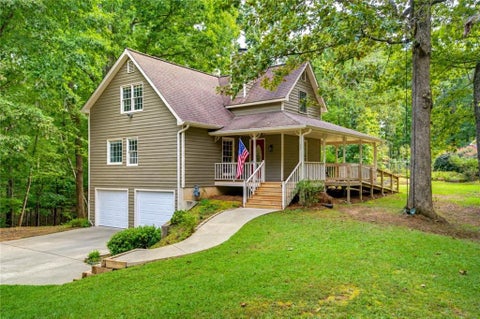 Homes For Sale - 33 Mayapple Glen<br/> Dawsonville, GA 30534