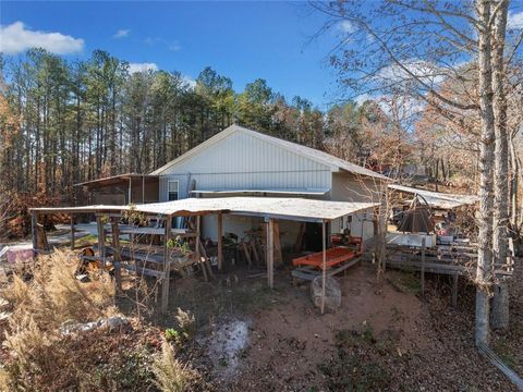 A home in Dawsonville