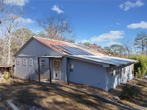 A home in Dawsonville