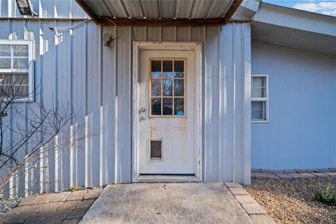 A home in Dawsonville