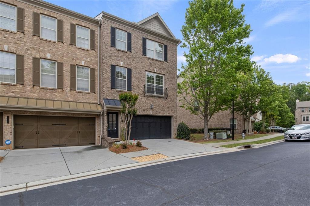 3375 Willow Oak Drive, Peachtree Corners, Georgia image 3