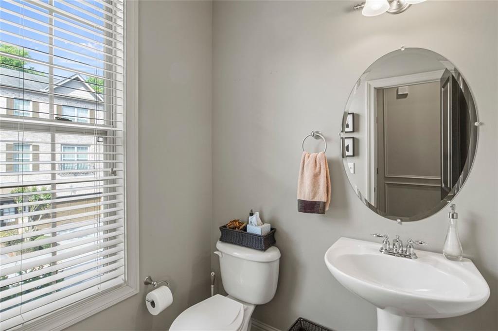 3375 Willow Oak Drive, Peachtree Corners, Georgia image 12