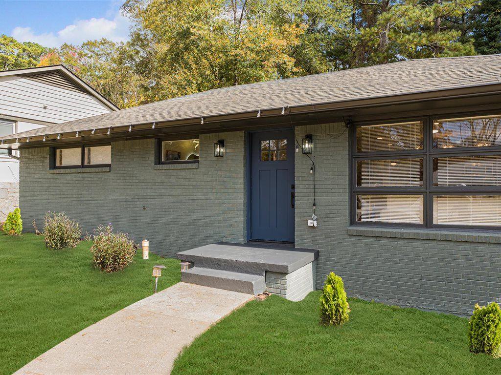 1754 Shirley Street SW