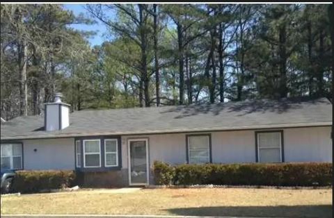 A home in Lithonia