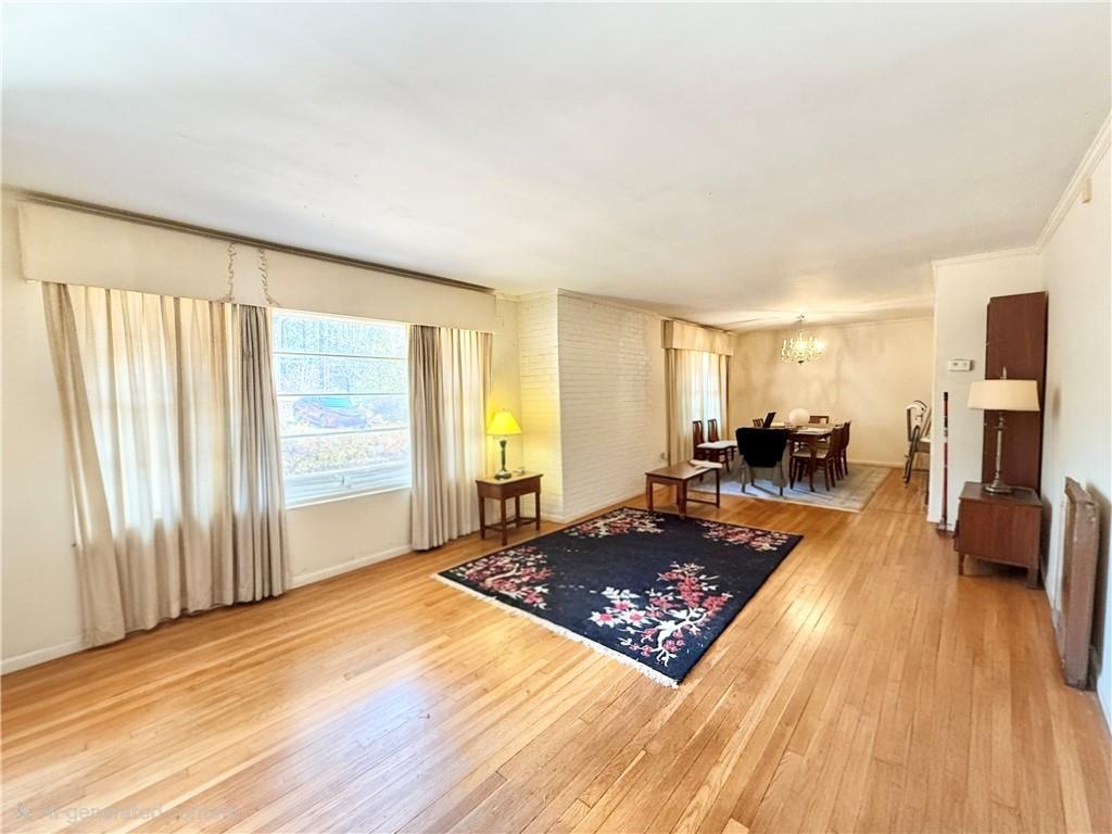 1024 Burton Drive NE