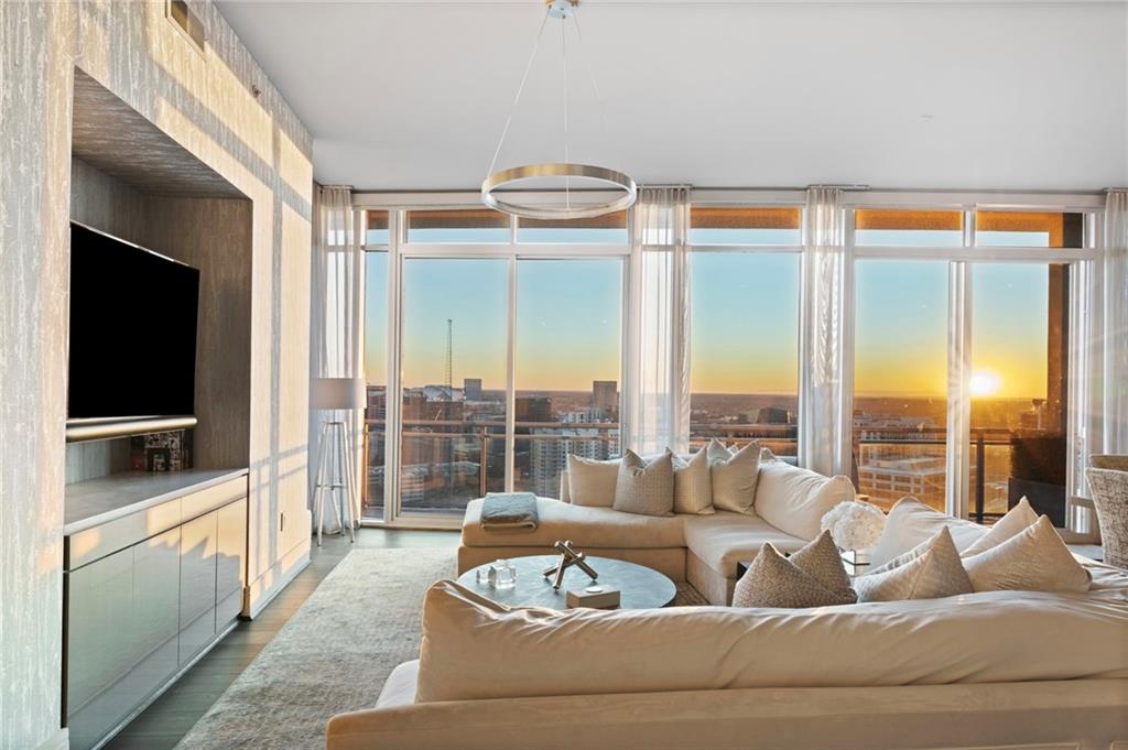 1065 Peachtree Street NE 3604