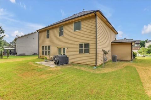 A home in Dacula