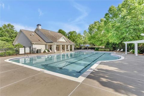 A home in Dacula