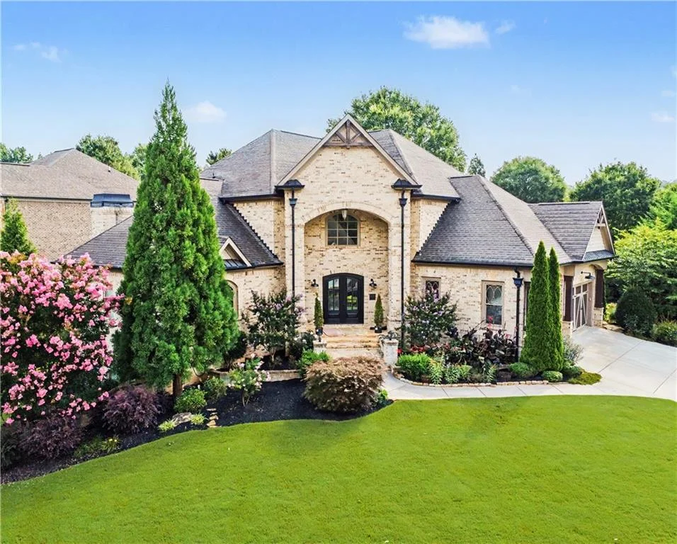1977 Stonewater Court