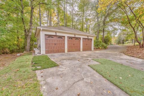 A home in Calhoun