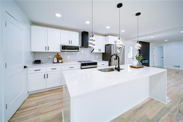 4307 CEDAR WOOD DR SW, LILBURN, GA 30047 - Image 143f29d212327ef0a4078d8a0a5122df/1437662013