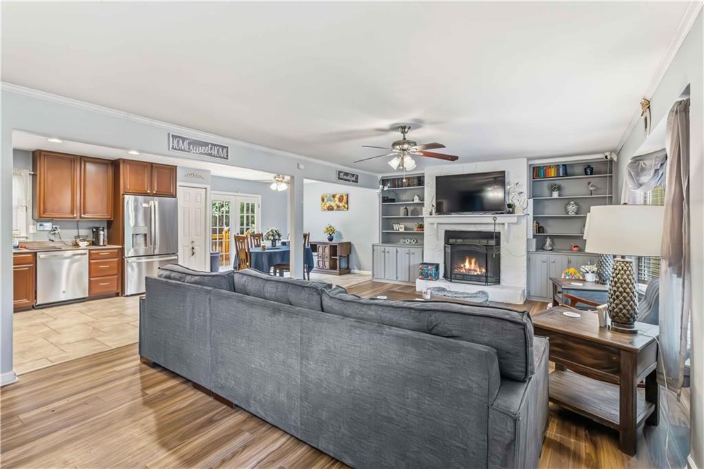 451 Old Towne Trail