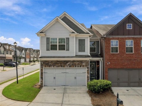 Townhouse For Sale - 3429 Sardis Bend Drive<br/> Buford, GA 30519