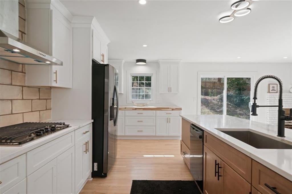 3390 Cedar Island Drive