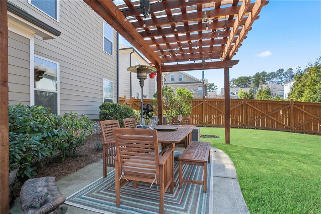 11395 Crestview Terrace, Johns Creek, Georgia image 41