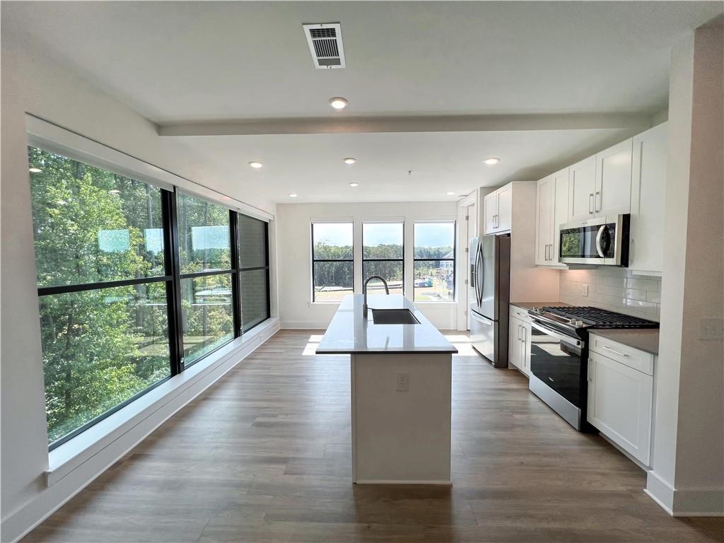 Eden at Lakeview - Residential Lease