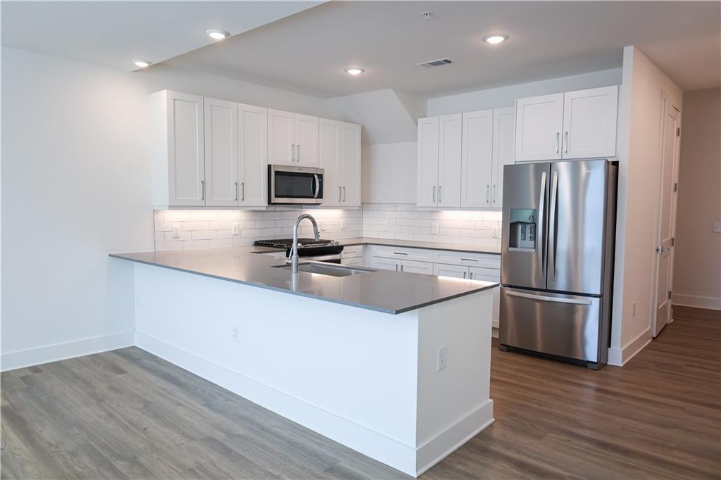 Eden at Lakeview - Residential Lease