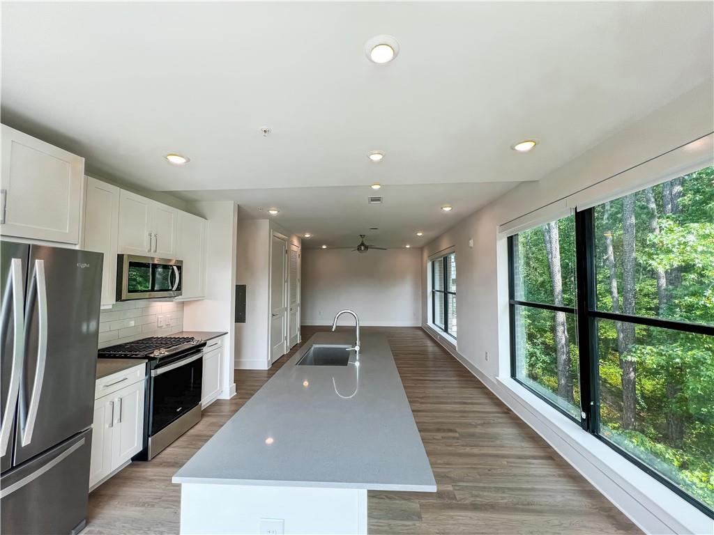 Eden at Lakeview - Residential Lease