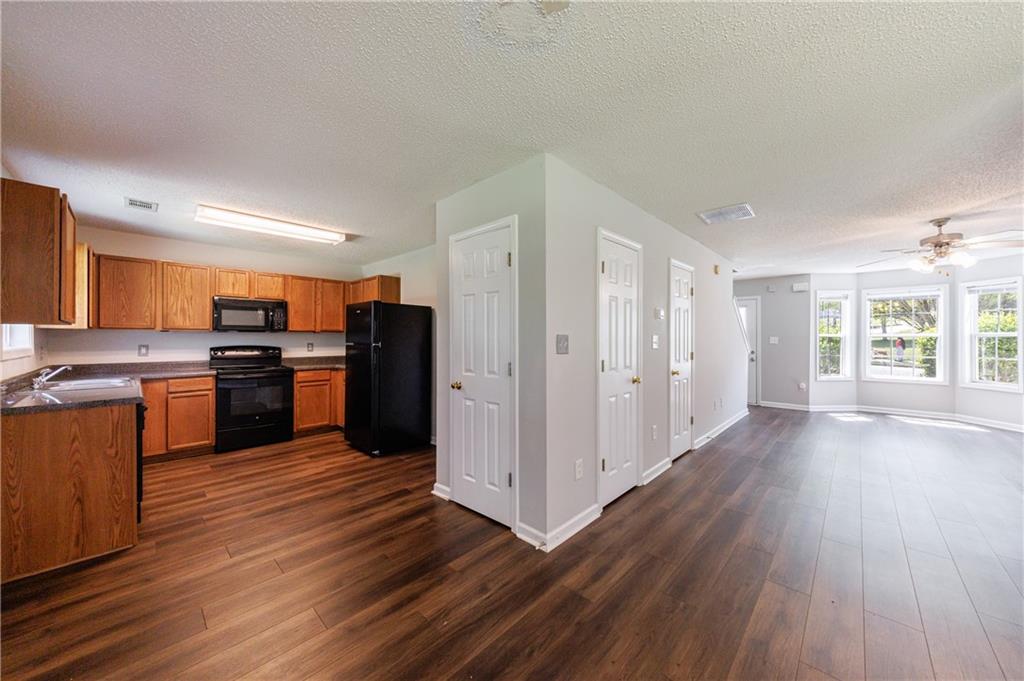2075 Ivy Lane, Union City, Georgia image 16